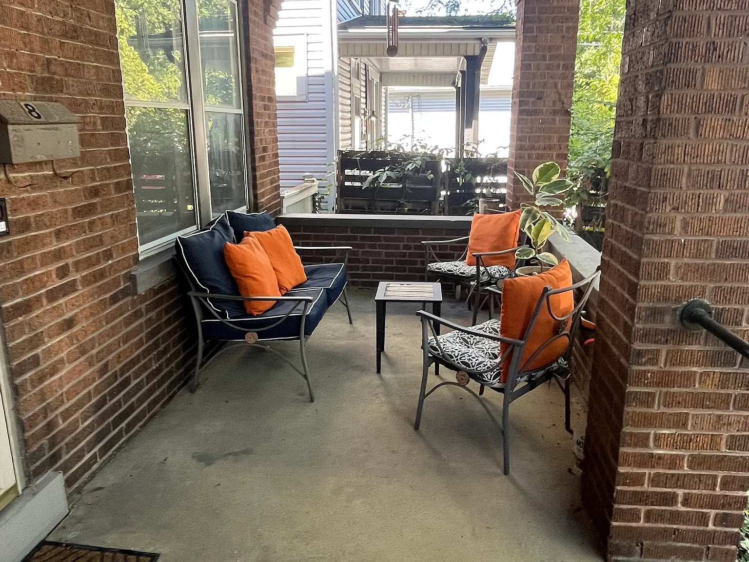 3 bed, 1228 sqft, $1,550 — Photo 2