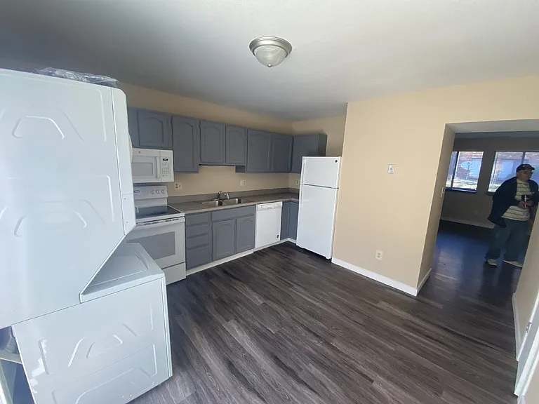 2629 E Uintah St #C — Photo 48
