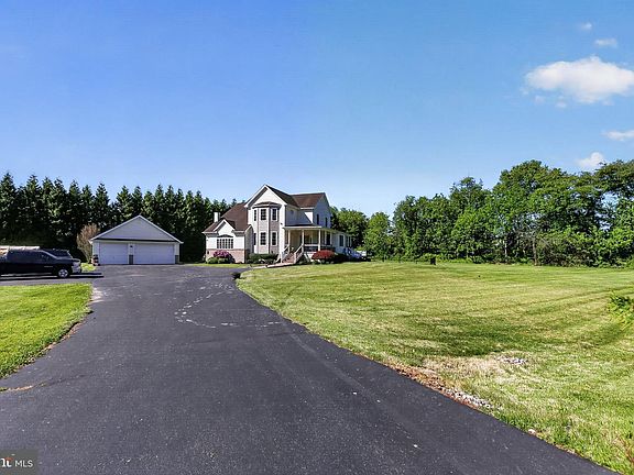 5th image of 111 Heilig Rd