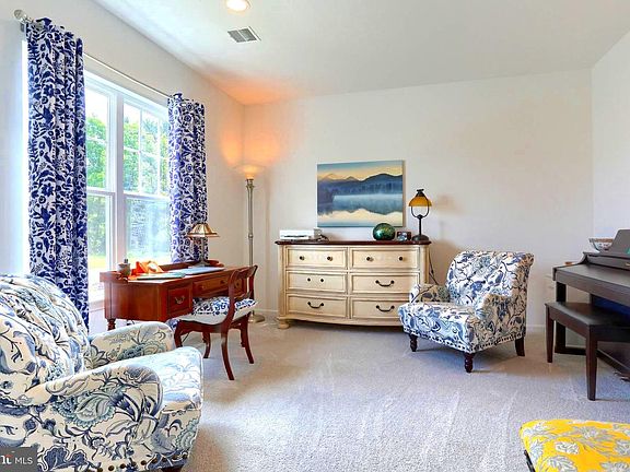 4th image of 709 Jeffsu Ln