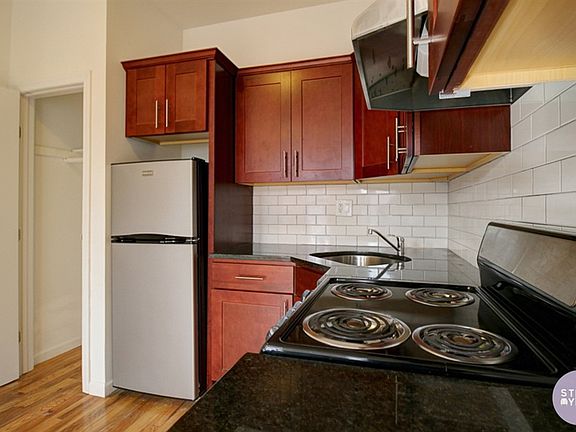 3rd image of 368 Hancock St APT 3