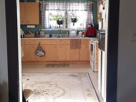 Living room into kitchen