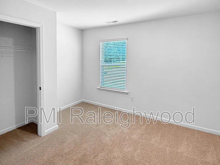 286 Palm Dr — Photo 11