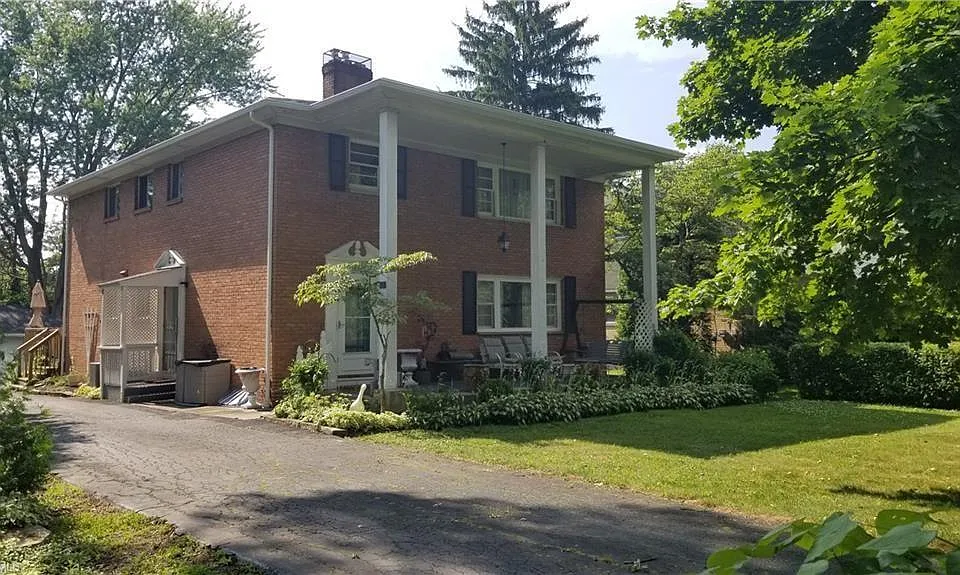 332 Kenridge Rd #1