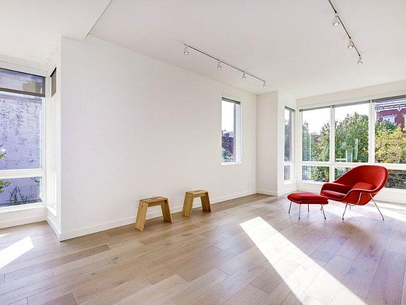 Open Living Floor