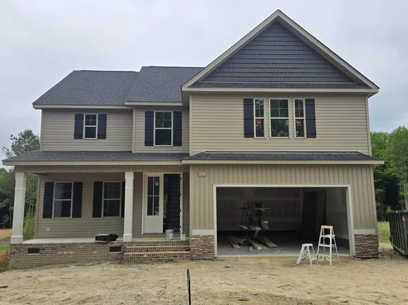 330 Freedom Ridge Dr, Smithfield, NC 27577