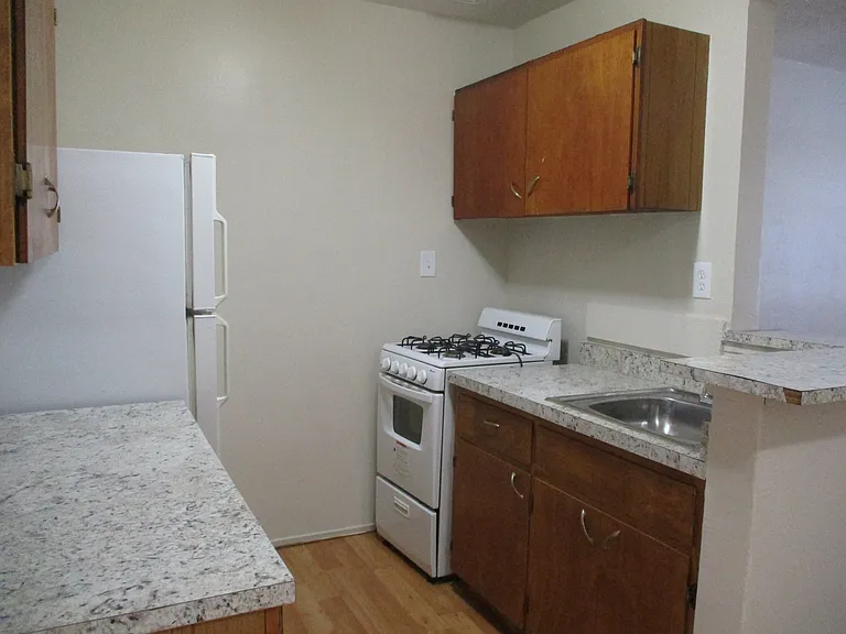 2648 Pacific Ave #24 — Photo 4