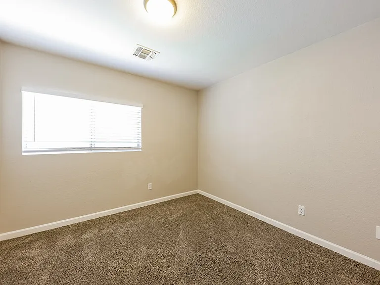 11535 W Windrose Ave — Photo 14