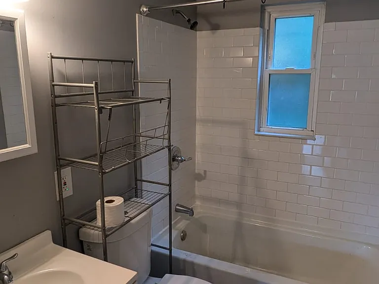 2825 Westknolls Ln #4 — Photo 13