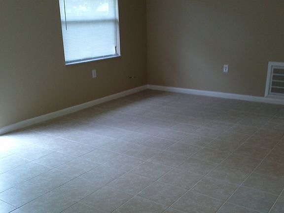3rd image of 1419 Heber Cir