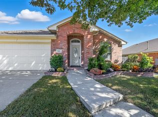 9804 Sterlinghill Dr, Fort Worth, TX 76108