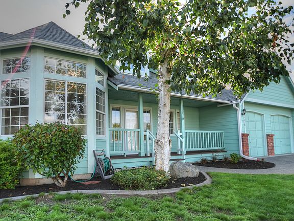3rd image of 19420 106th Avenue Ct E