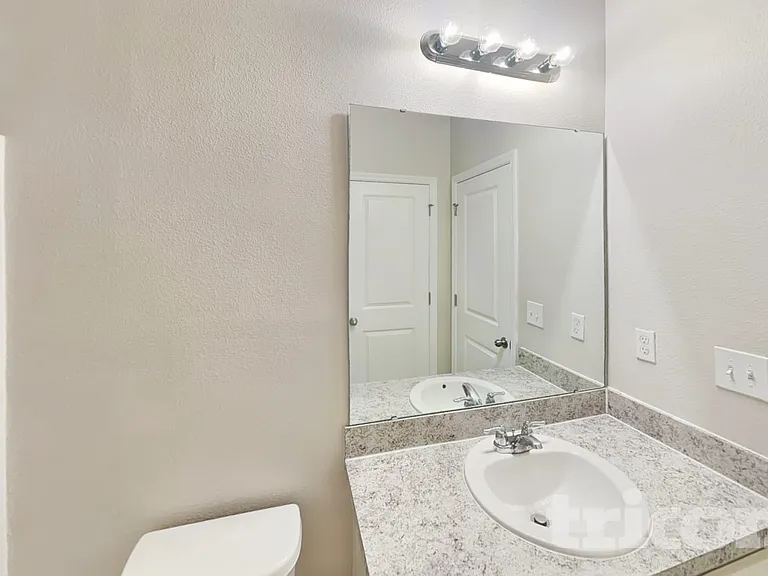 1073 Cades Cove Way — Photo 12