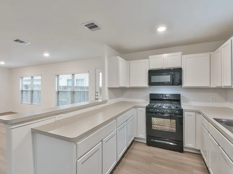 3707 Solanum Dr — Photo 11