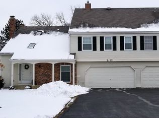 2S701 Timber Dr #701, Warrenville, IL