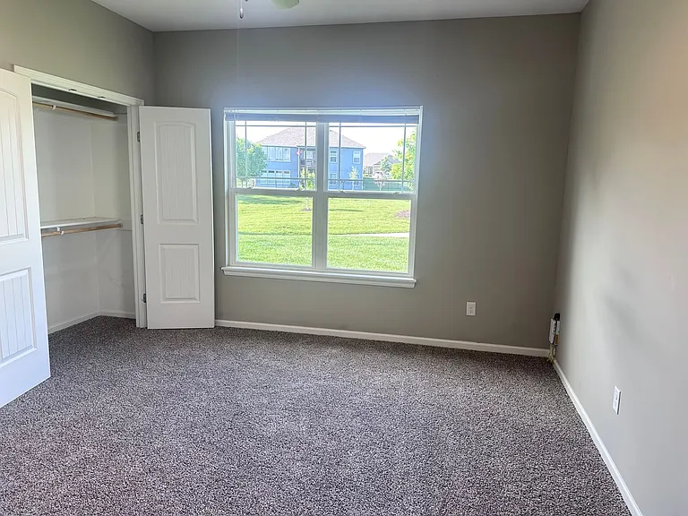 509 SE Maple Dr — Photo 11