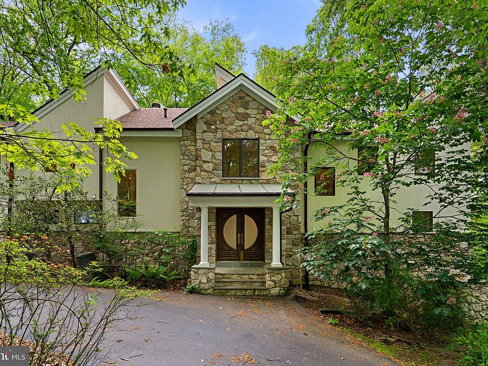 1st image of 10701 Sycamore Springs Ln