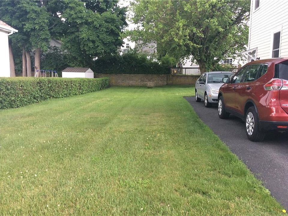 2nd image of 192 Unit St