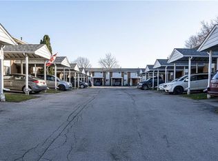 125 Limeridge Rd W, Hamilton, ON L9C2V3