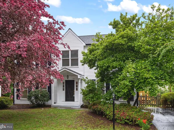 106 Etnam St, Winchester, VA 22602