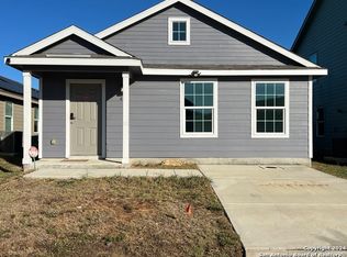 422 De Herrera, San Antonio, TX 78220