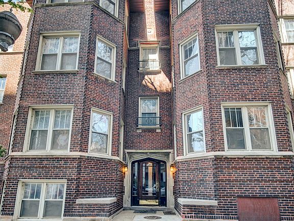 4th image of 3501 N Pine Grove Ave #267
