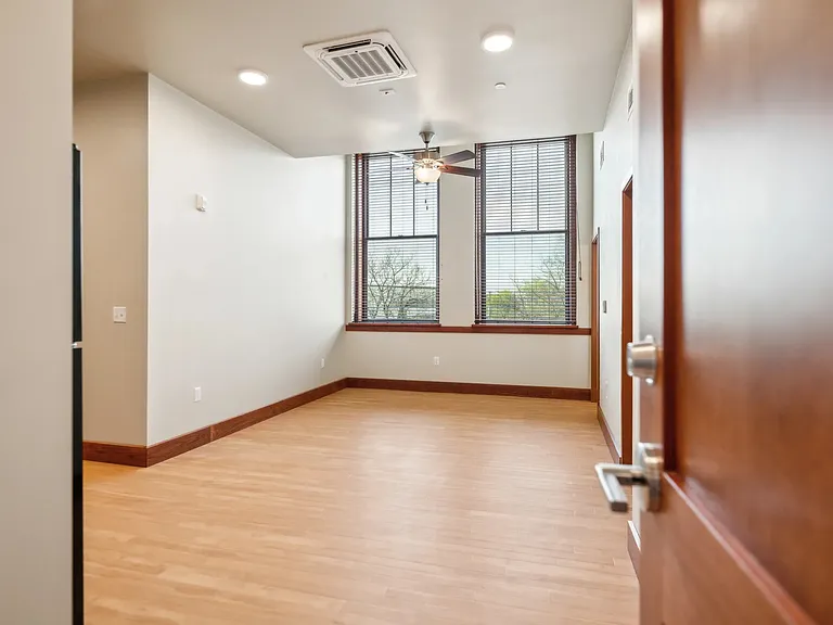45 Lexington Ave NW — Photo 14