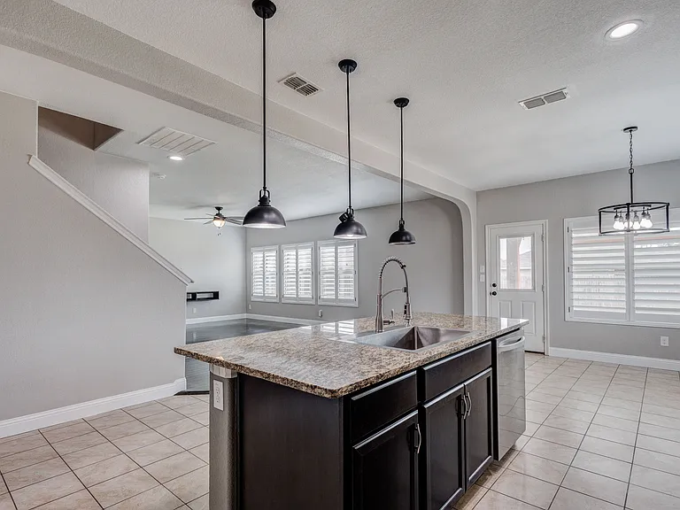 6317 Seagull Ln — Photo 12