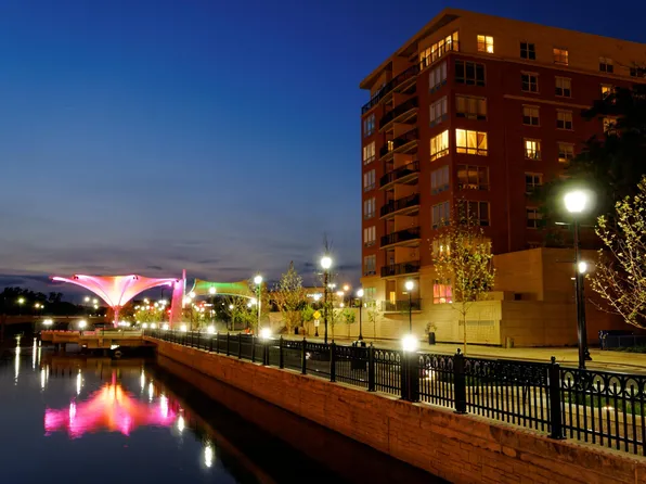 Fountain Square on the River