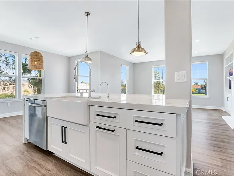1431 Windshore Way — Photo 4