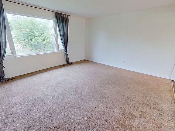 3rd image of 3432 81st St NW