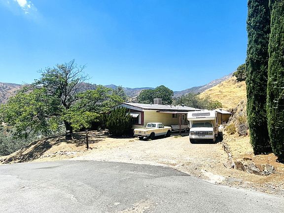 3rd image of 121 Mardella Dr