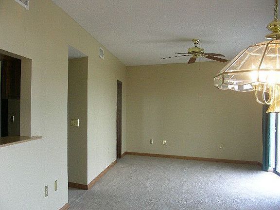 4th image of 2949 N Ocean Shore Blvd