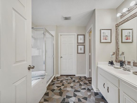 5th image of 3859 Silverhawk Dr