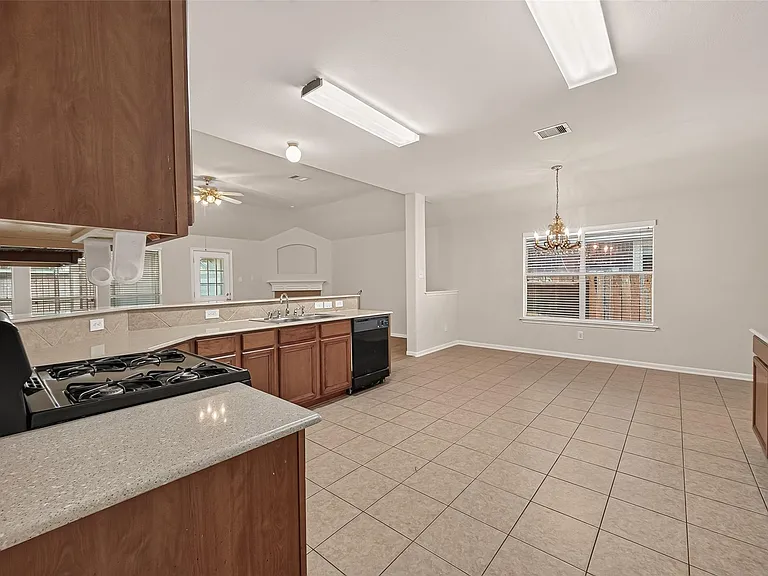 4823 Grand Chateau Ln — Photo 21