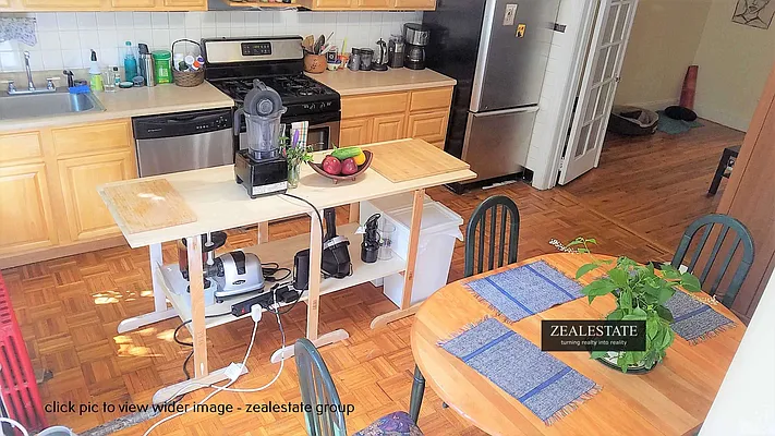 Rented by ZealEstate Group Inc | media 37