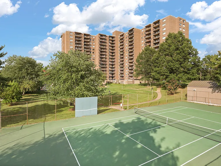 Tennis Court -Amenities