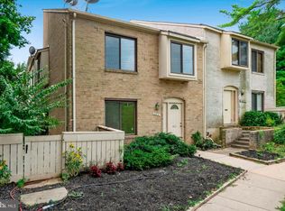 10237 Ridgeline Dr, Montgomery Village, MD 20886