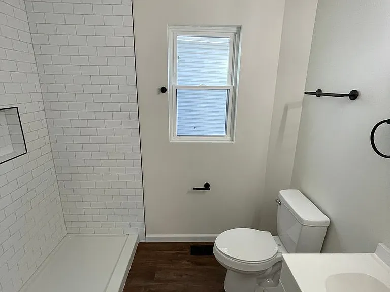 180 E Morrill Ave — Photo 9
