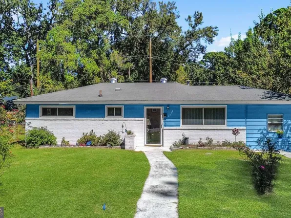 2438 E 39th St, Savannah, GA 31404