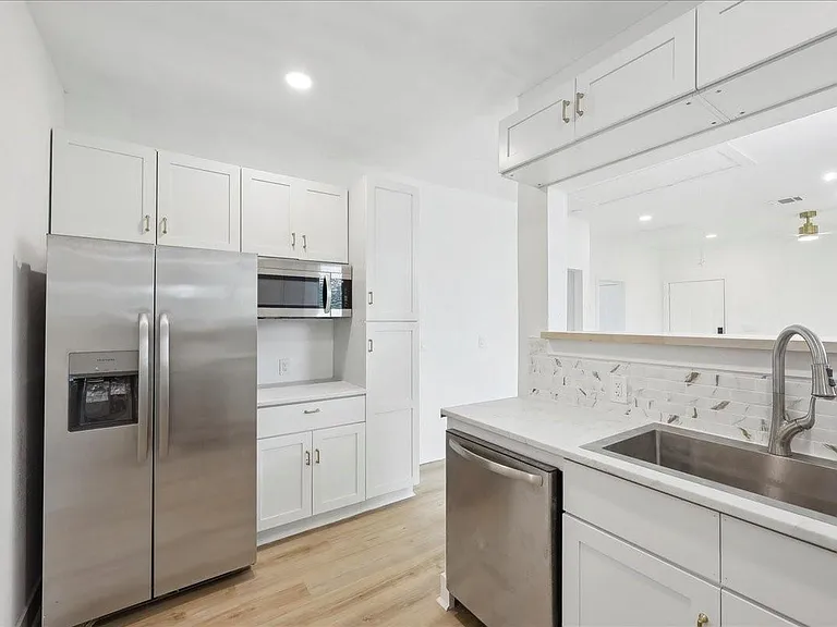 2272 Pierce St — Photo 3