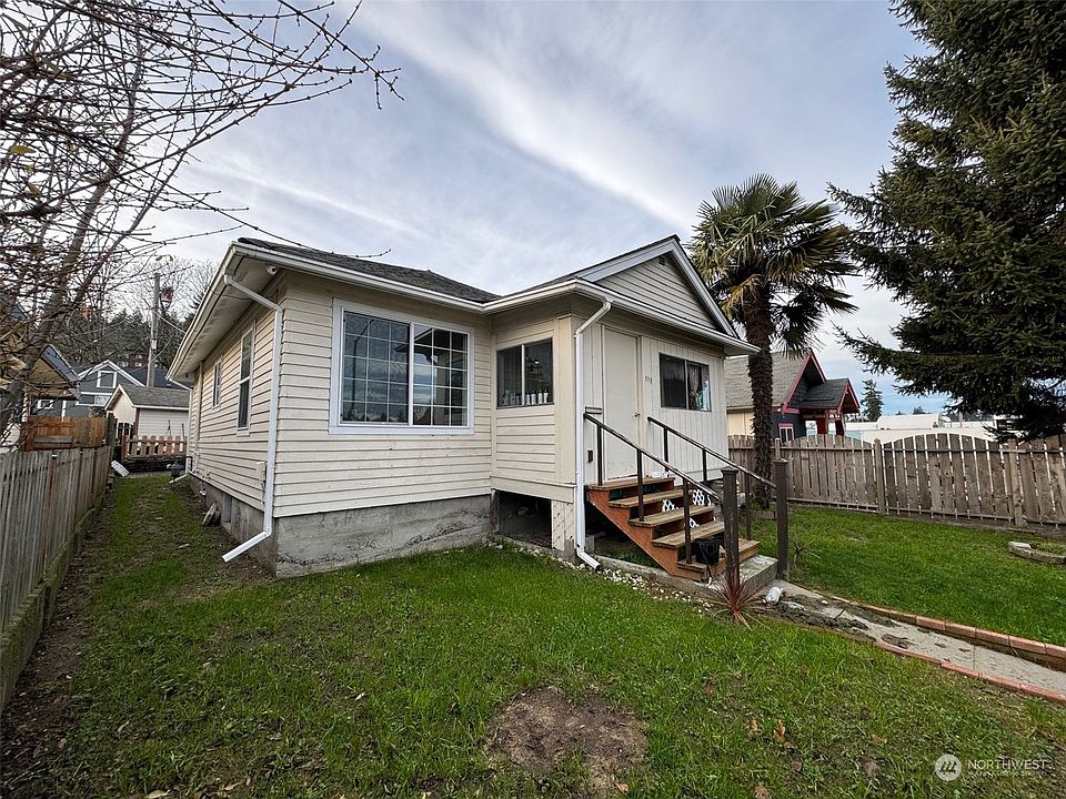 1st image of 111 N Callow Avenue