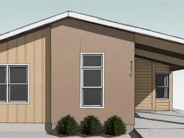 1040 Pin Oak Ave, Gretna, LA 70056