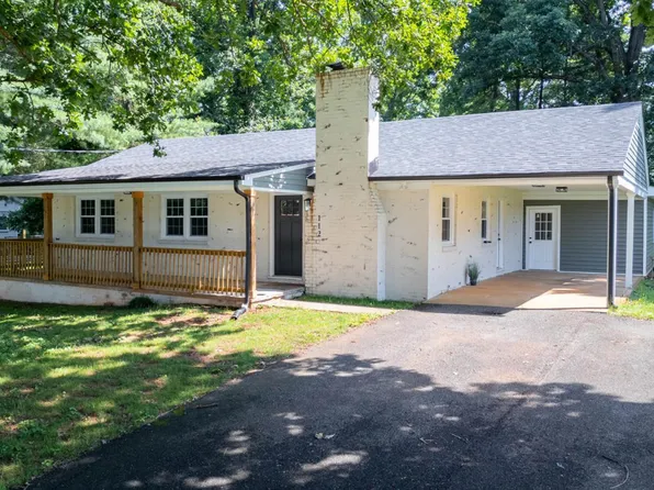 112 Forest Dale Dr, Forest, VA 24551