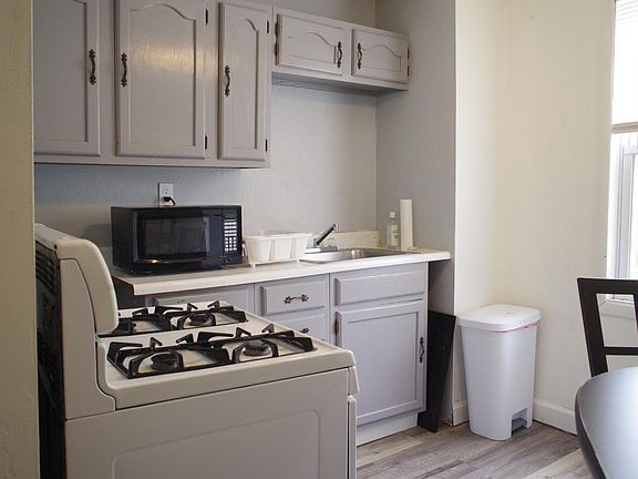 4th image of 244 N Cedar St #4