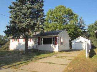 637 N Willow St, Reedsburg, WI 53959