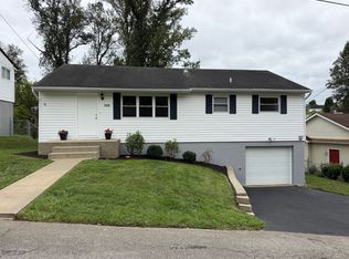 113 Broadmoor Dr, Huntington, WV 25705