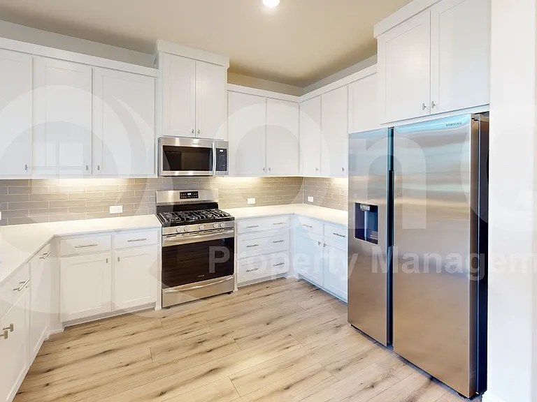 13242 Teton St — Photo 4
