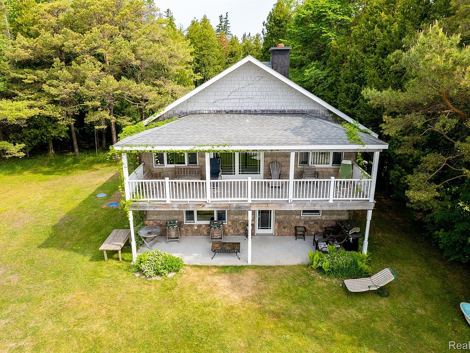 1st image of 57 W Densmore Dr
