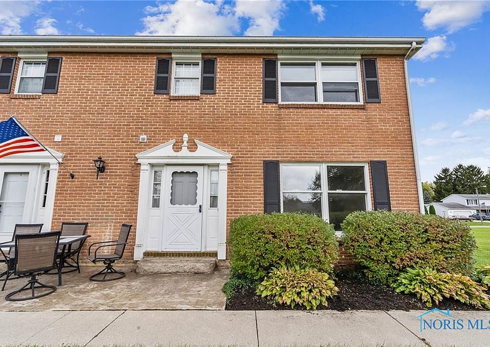 1st image of 1320 Oxford Ln #36